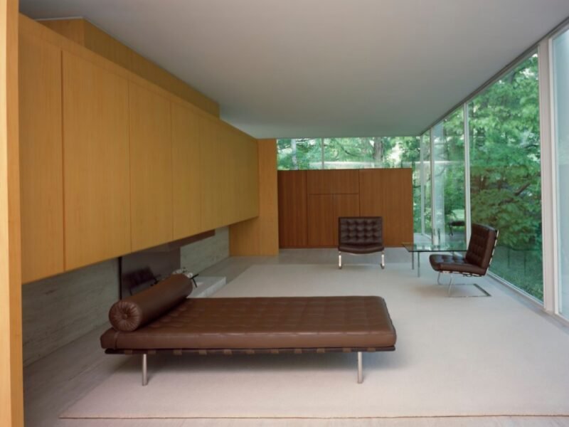 Farnsworth House